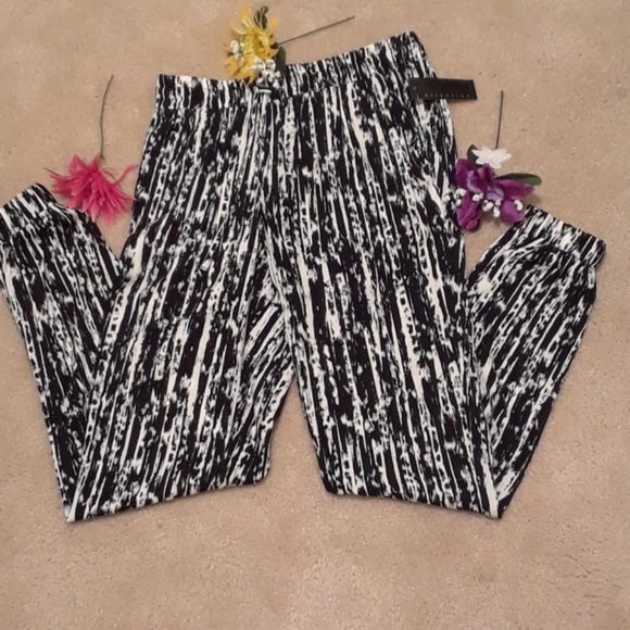 Pants - Picture 2 of 5